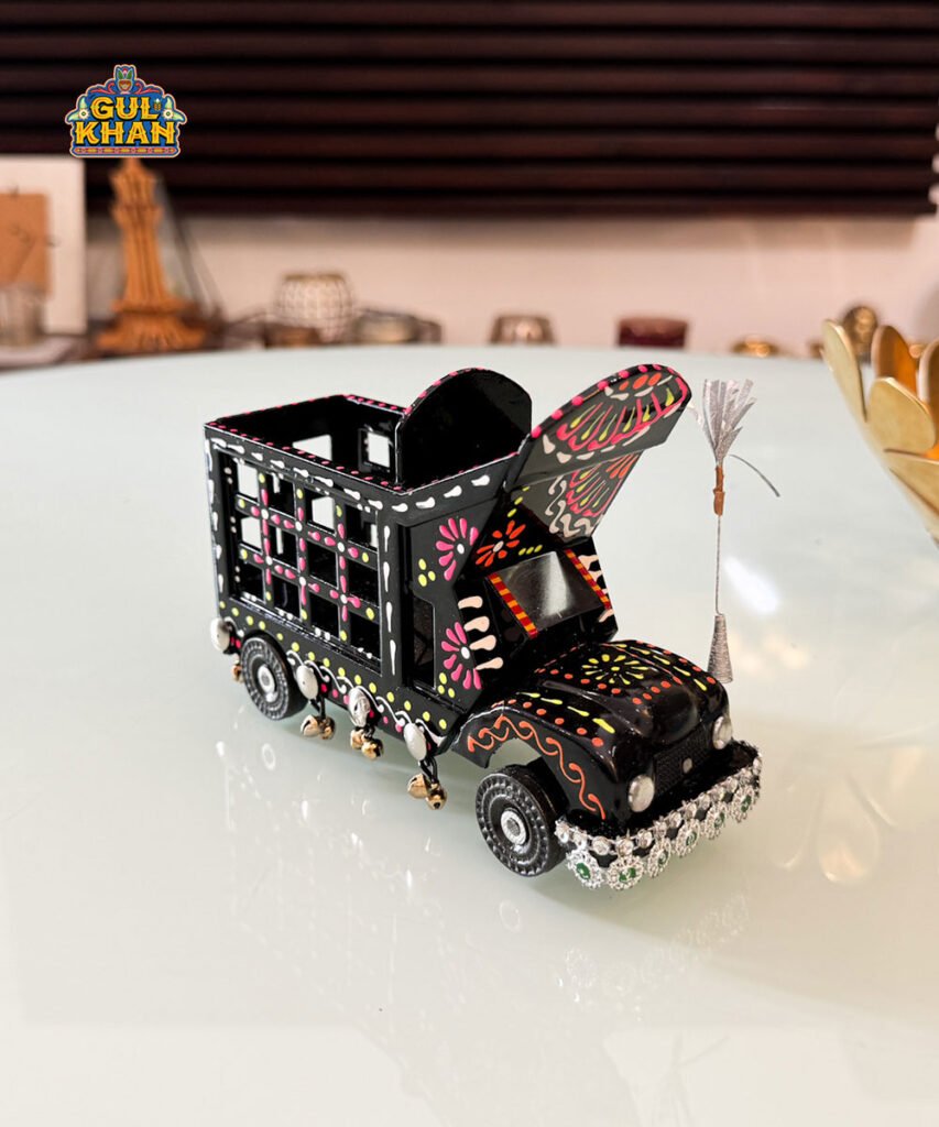 Customized Stationary Truck for Creative Corporate Gifting